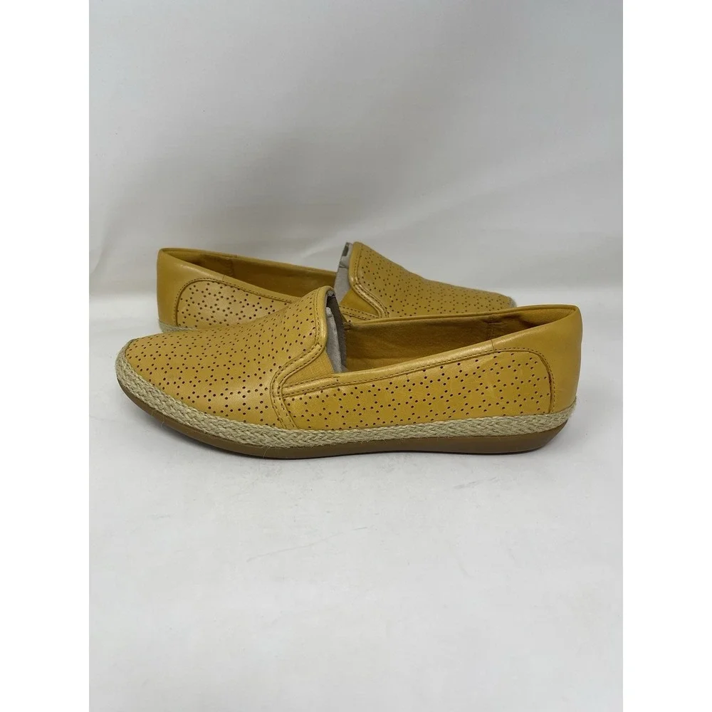 Clarks Collection Women Size 8 Espadrille Yellow Leather Loafer Slip On Shoe
